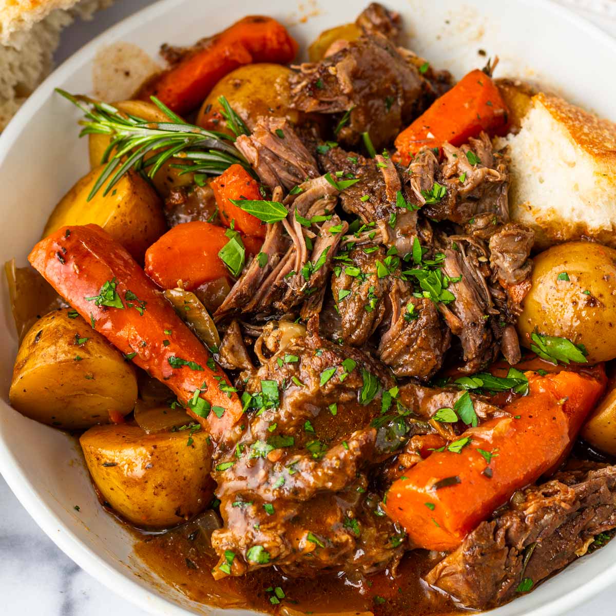 Unlock Deep Flavor: Searing & Spices for Perfect Slow Cooker Pot Roast